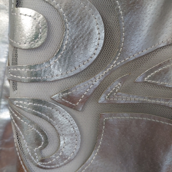 Chico's Siver cut out vegan leather blazer - Picture 3 of 8